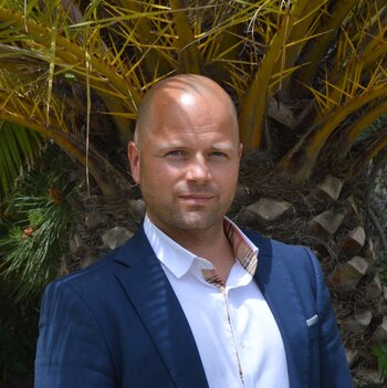 Marjaz Mraz ingatlantanácsadó a Marbella Luxury Homes