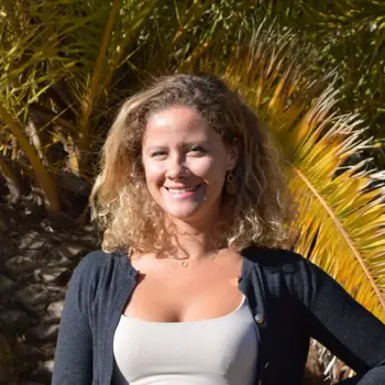 Petra Canalejo ingatlantanácsadó a Marbella Luxury Homes